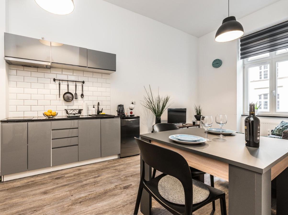 Apartament W Sercu Miasta Poznan Garbary 31 Luaran gambar