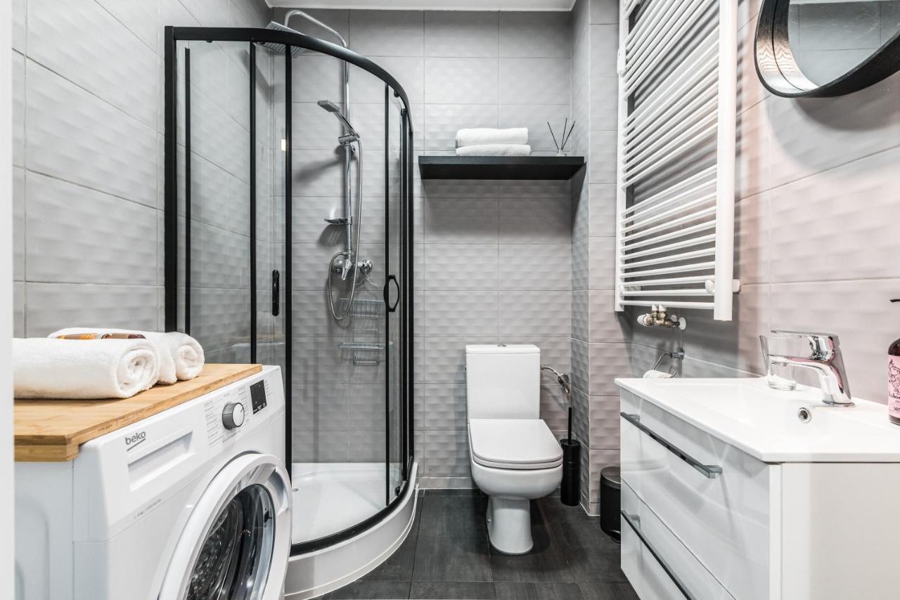Apartament W Sercu Miasta Poznan Garbary 31 Luaran gambar